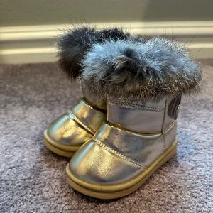 Gold metallic snow boots Toddler